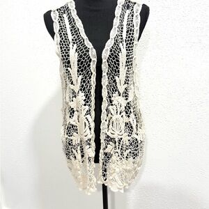 David and Young Ivory Crochet Vest OS